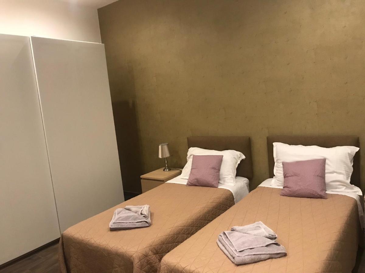 4 Bedroom Apartment Near Sliema Seafront מראה חיצוני תמונה
